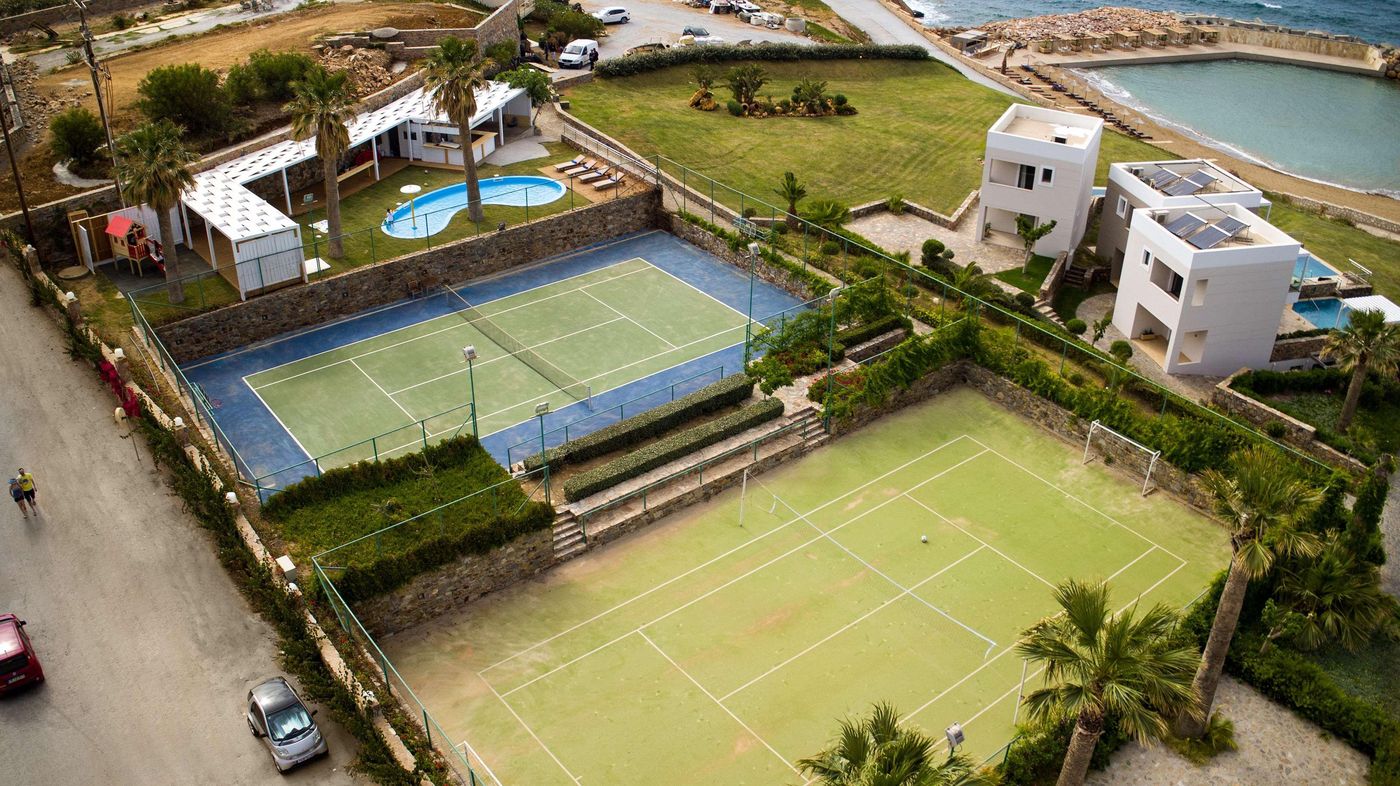 The-Royal-Blue-Sports-and-Entertainment-95