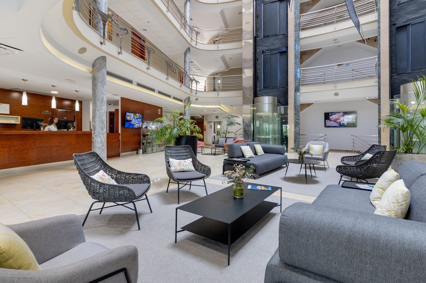 Daniya-Denia-Spa---Business-Lobby-53