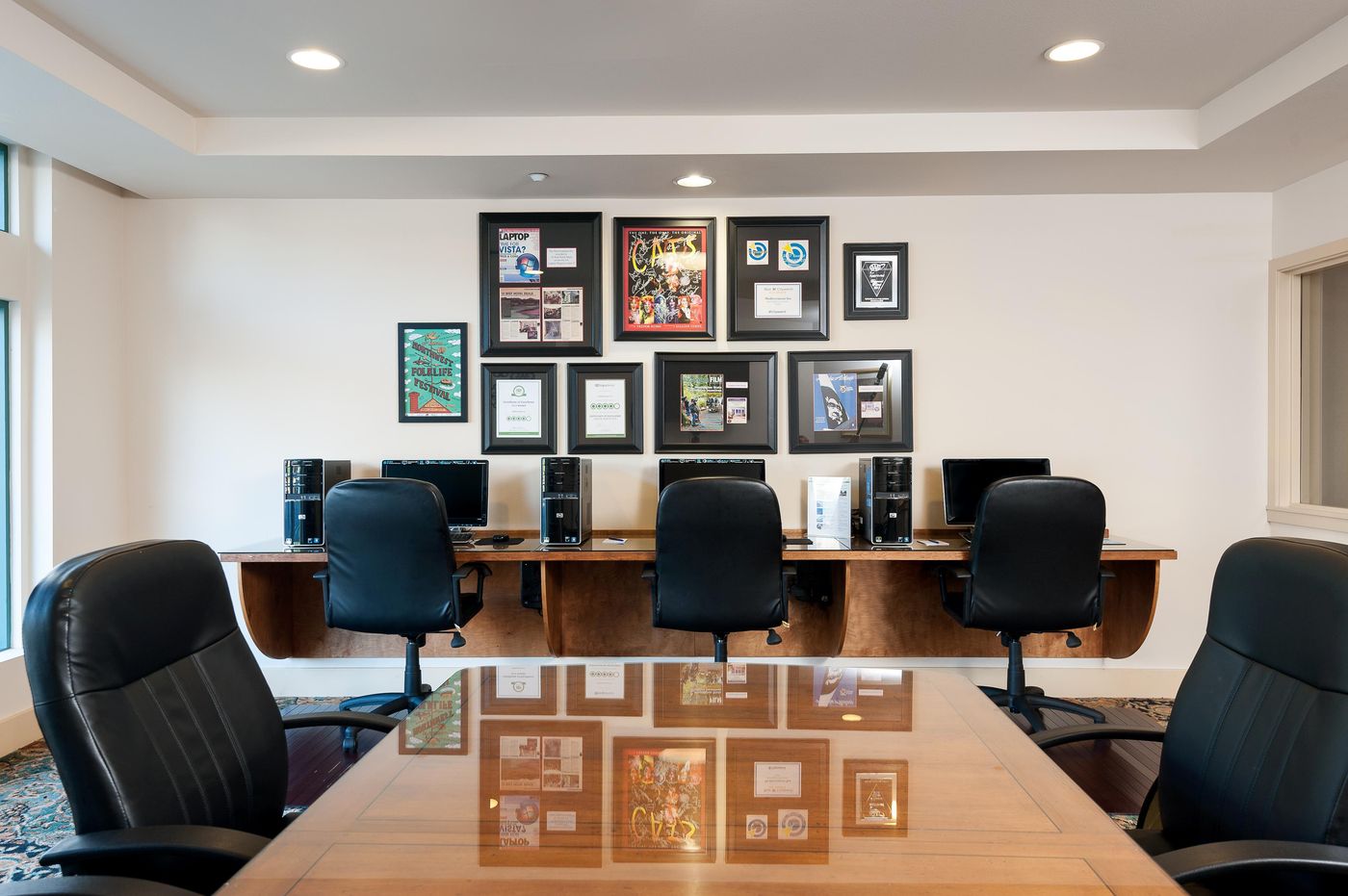 Mediterranean Inn-United States-Seattle-General view-4