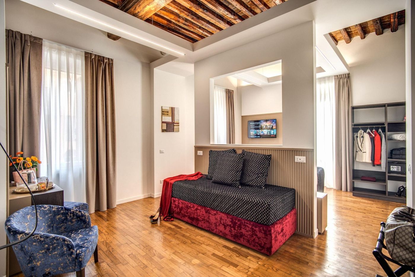 Little-Queen-Suite-Room-32