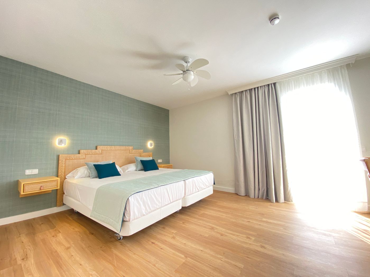 Hotel-Esmeralda-Maris-by-LIVVO-Room-18