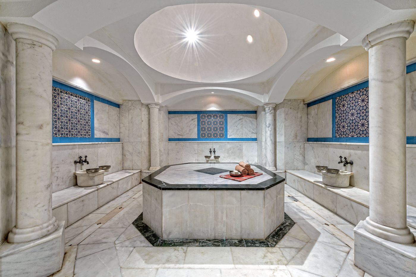 Von Resort Golden Beach