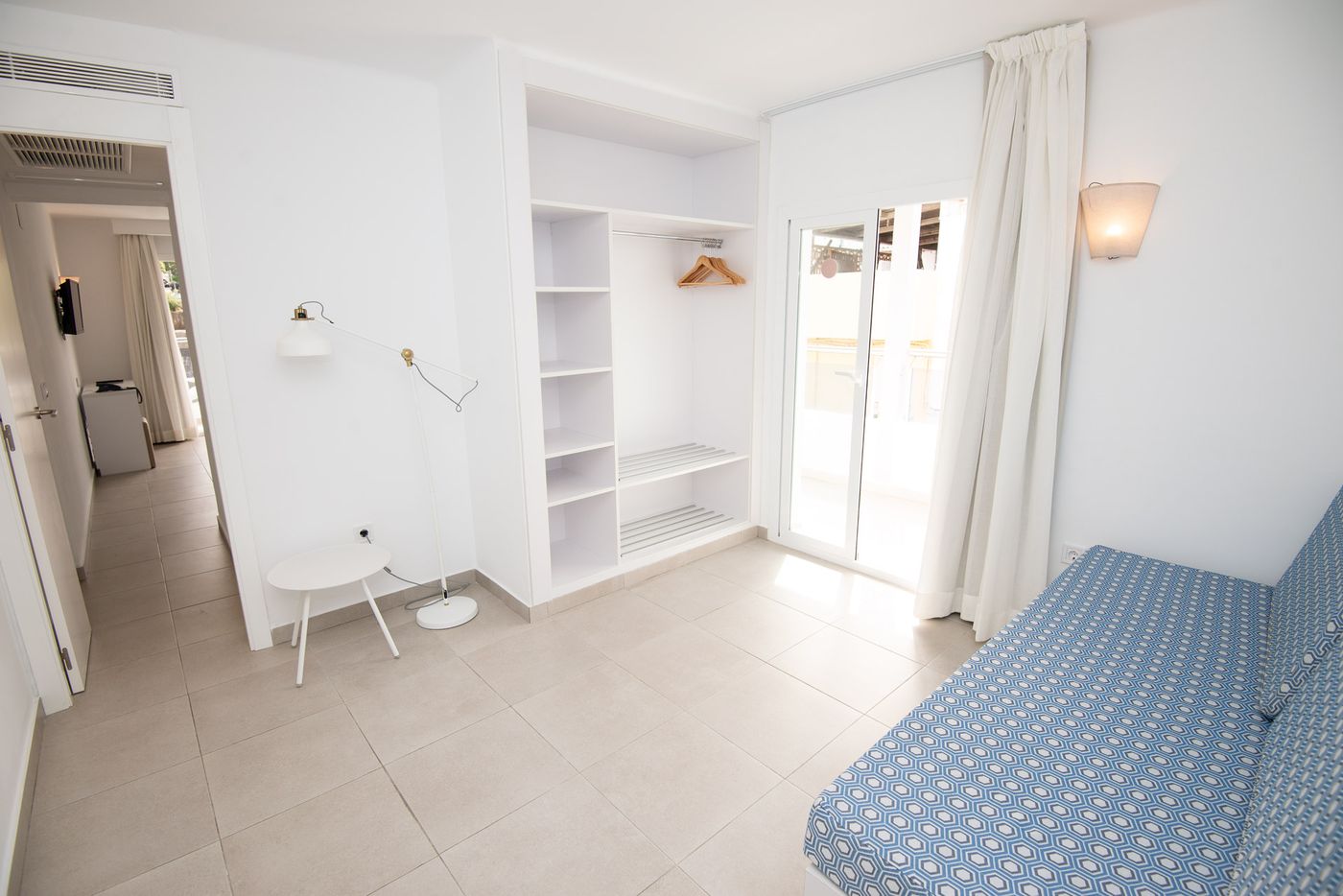 Chevy Hotel & Suites