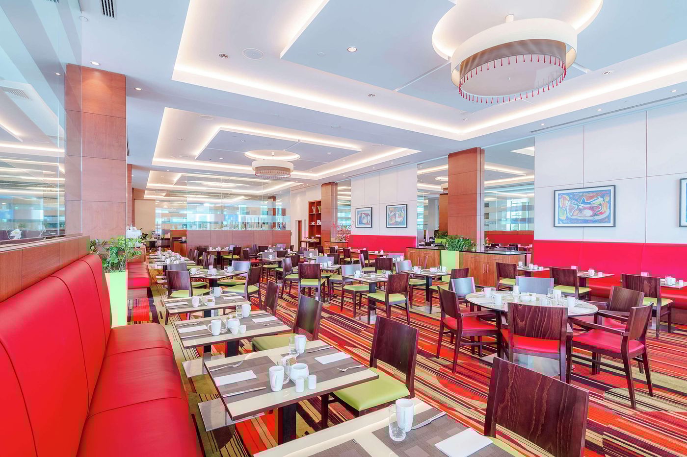 Hilton-Warsaw-City-Restaurant-45