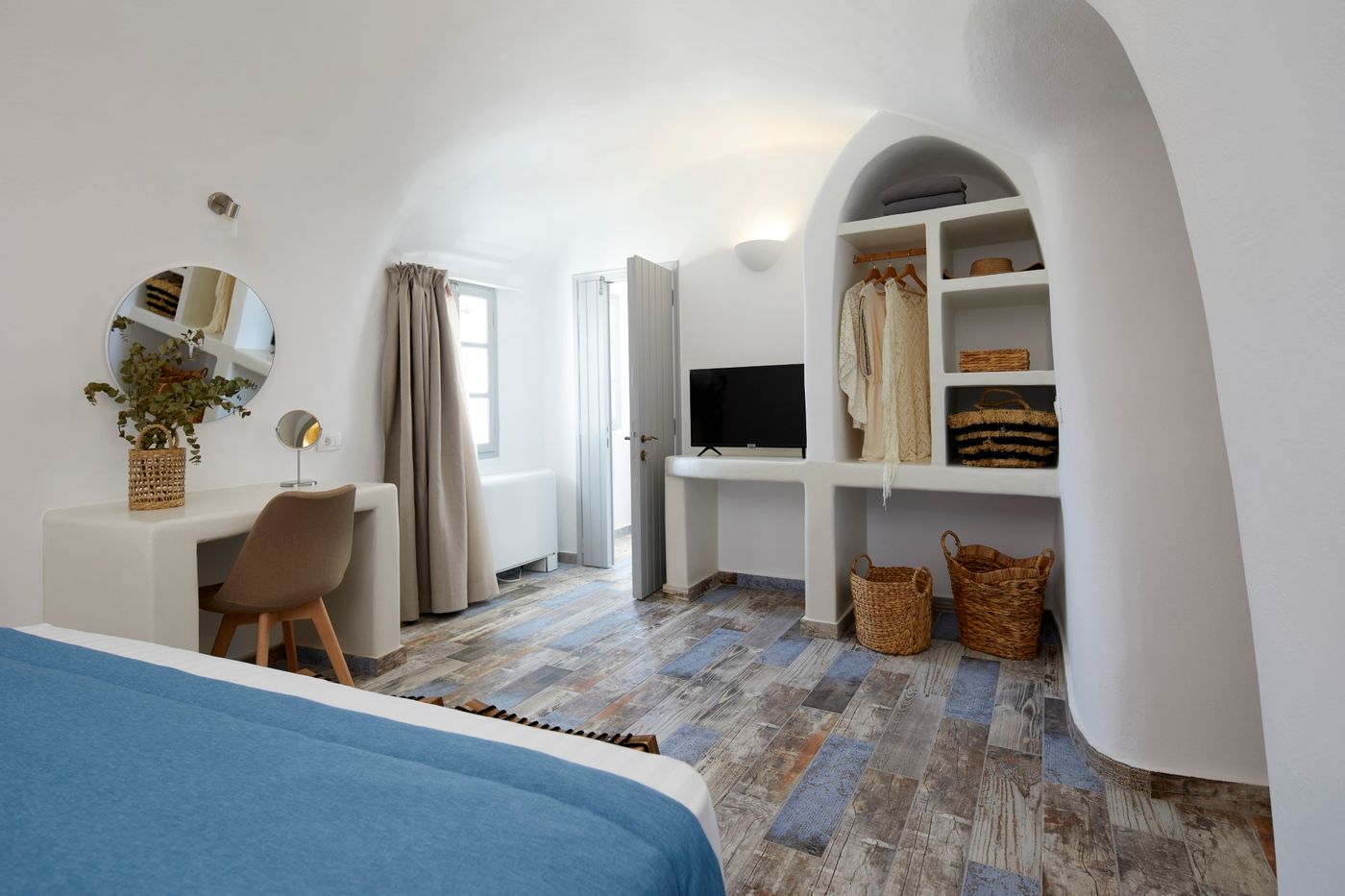 El-Verano-Collection-Santorini-Room-30