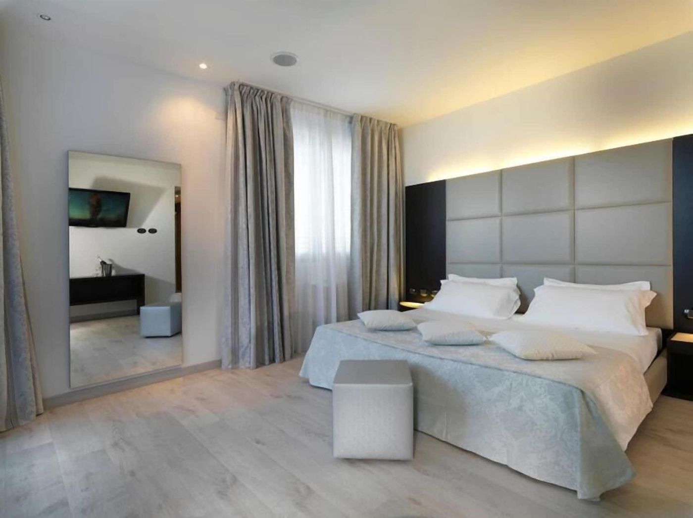 Blu 9 Hotel-Italy-NOVEDRATE-Room-3