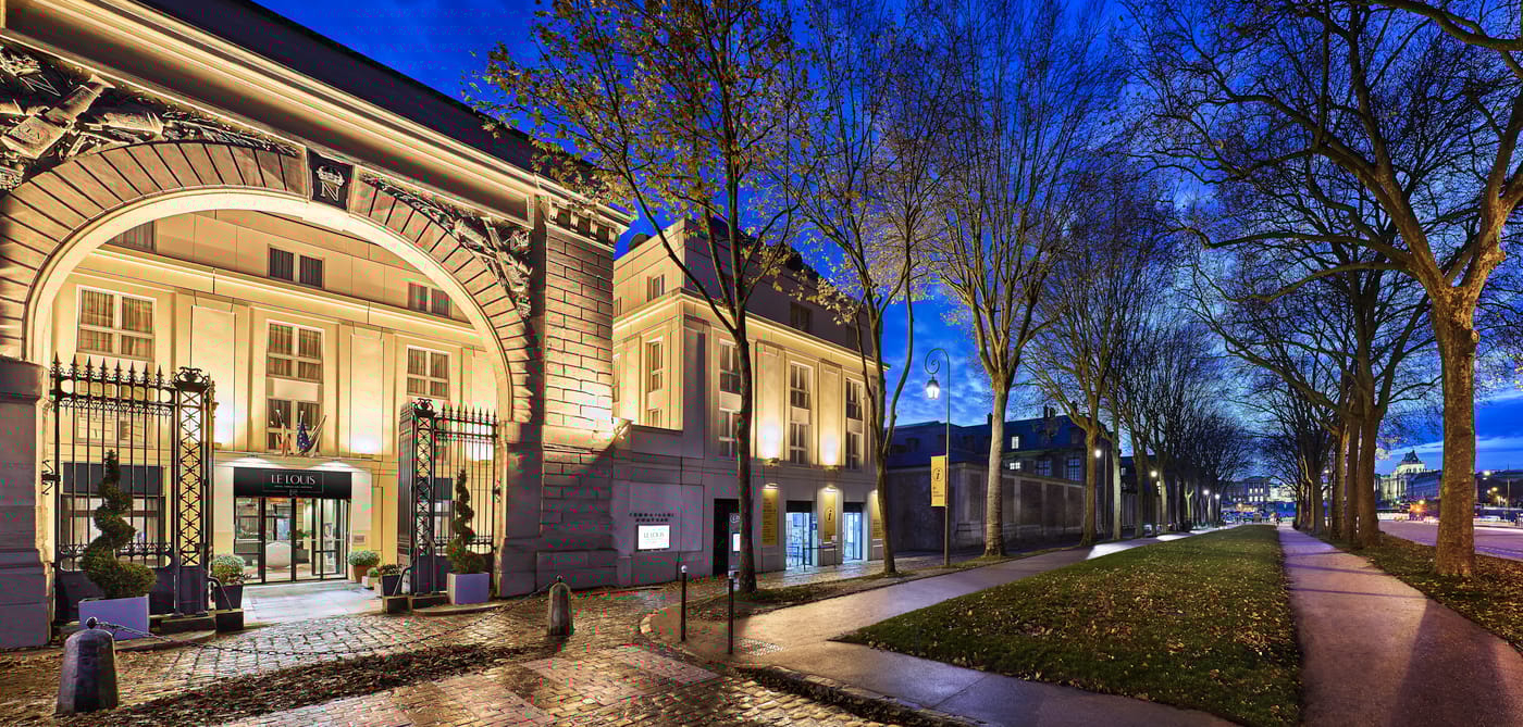 Le-Louis-Versailles-Chateau-General-view-57
