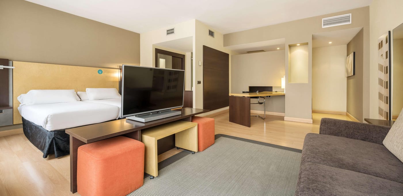 Ilunion-Suites-Madrid-----Room-5