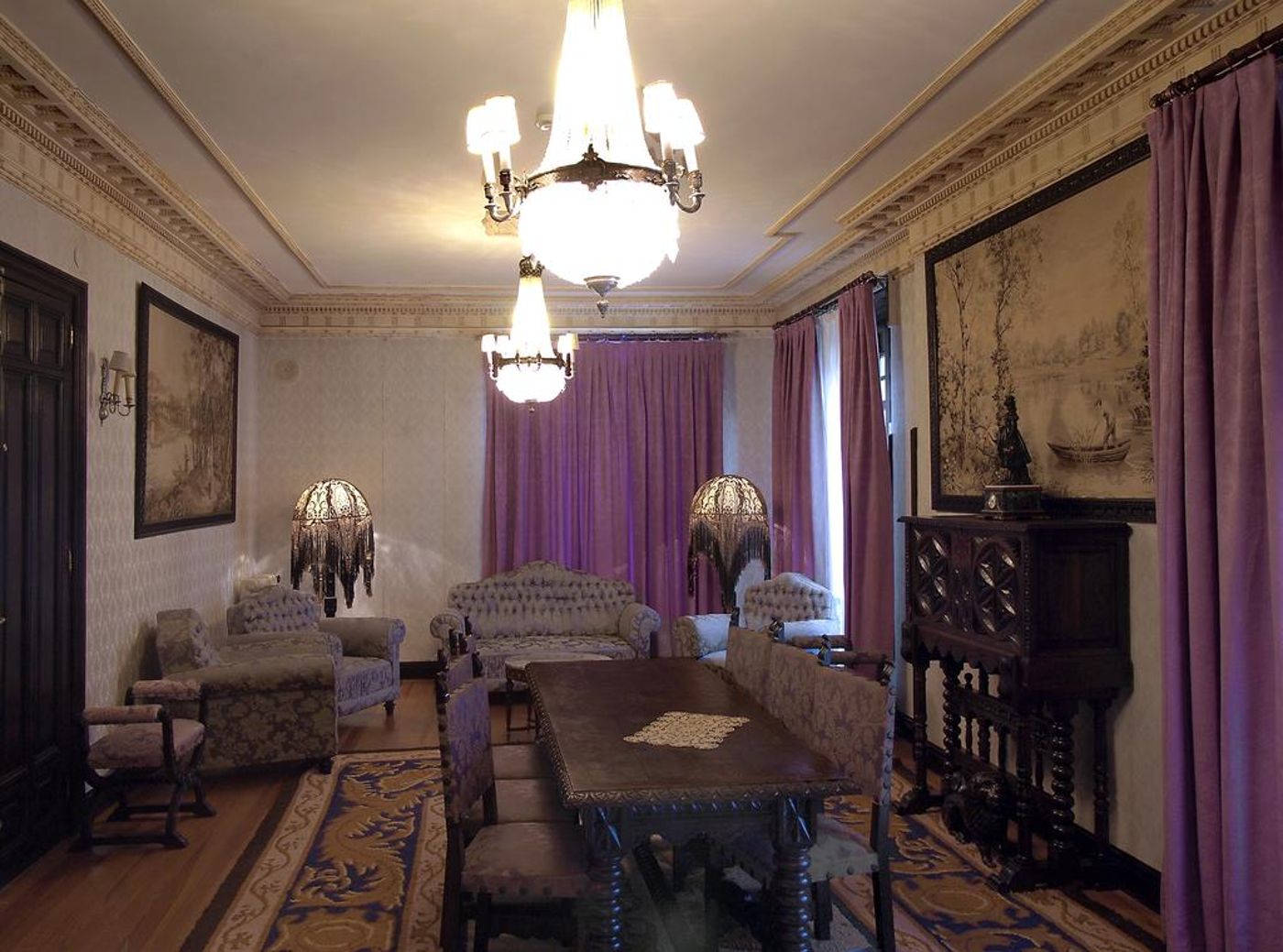 Palacio Arias-Spain-NAVIA-Lobby-3