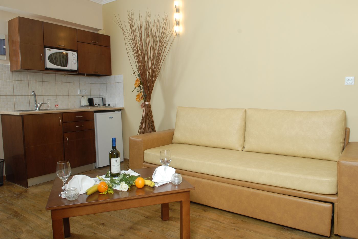 Sacallis-Inn-Beach-Hotel-Room-24