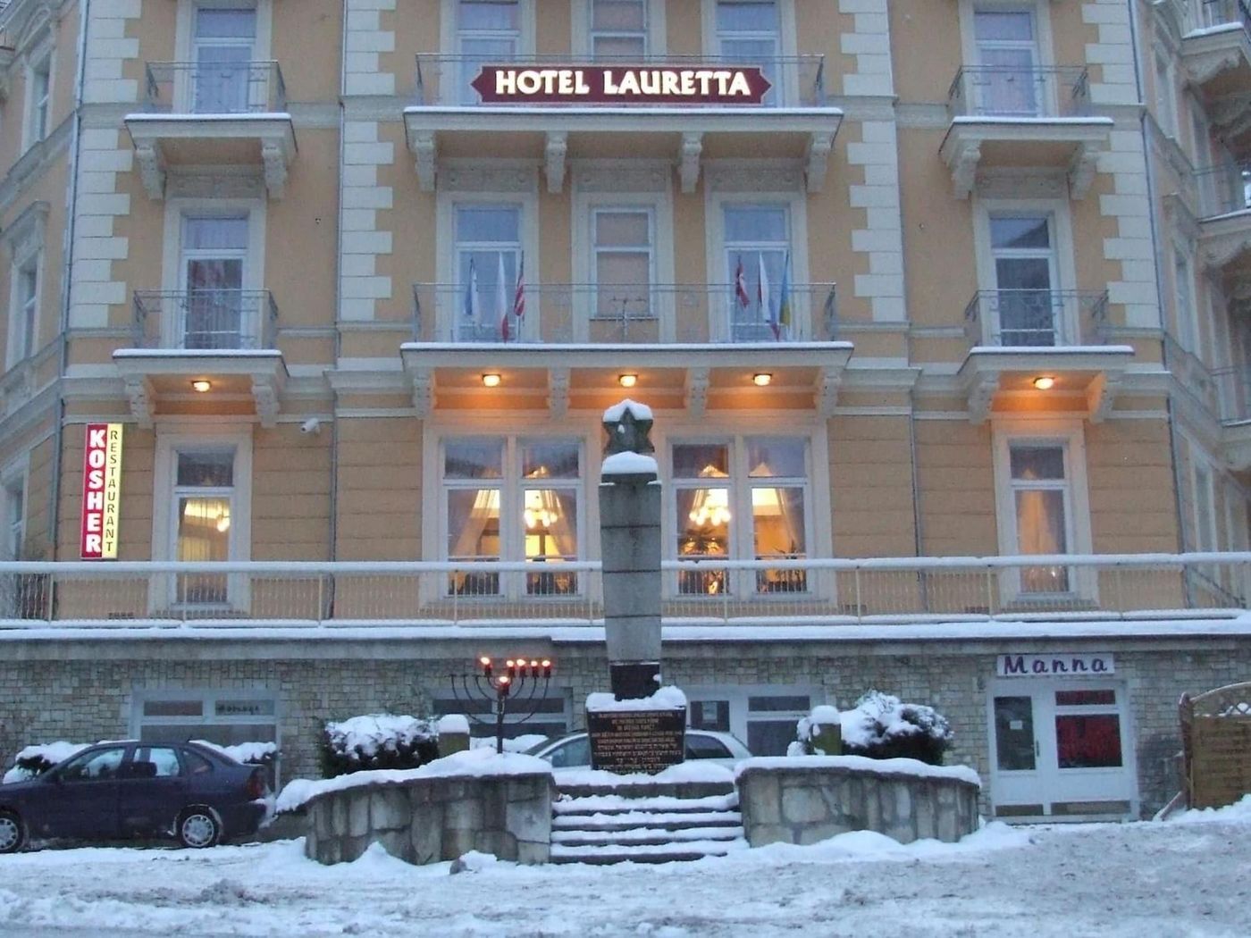 Spa Hotel Lauretta-Czech Republic-KARLOVY VARY-General view-3