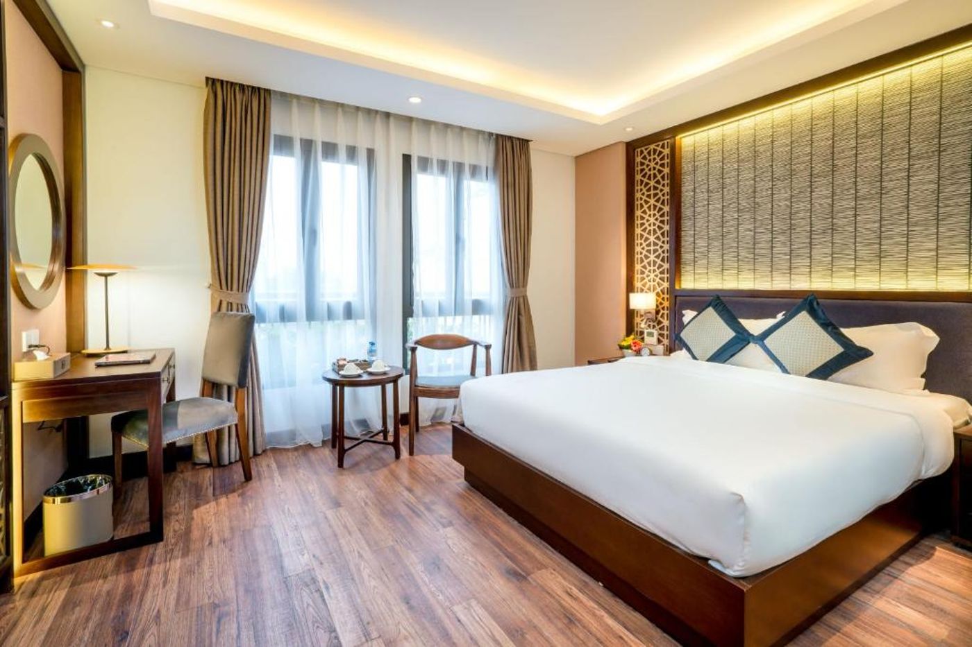 Conifer Grand Hotel-Vietnam-Hanoi-Room-4