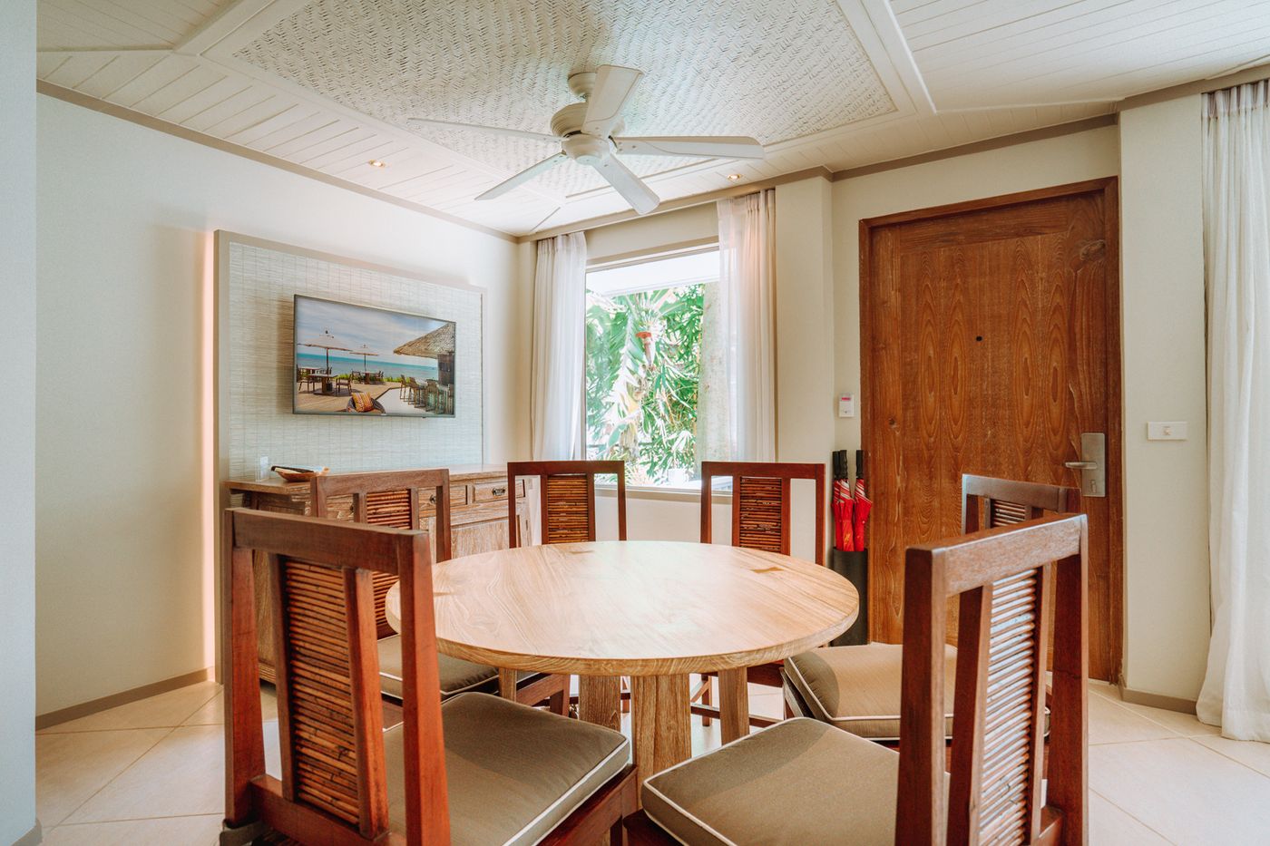 Rocky-s-Boutique-Resort--a-Veranda-Room-54