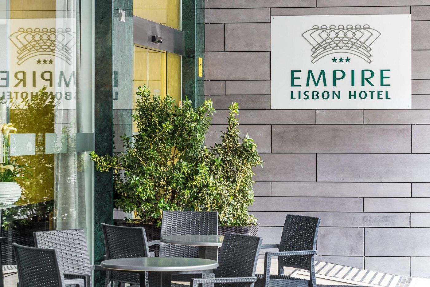 Empire-Lisbon-Hotel-Terrace-50