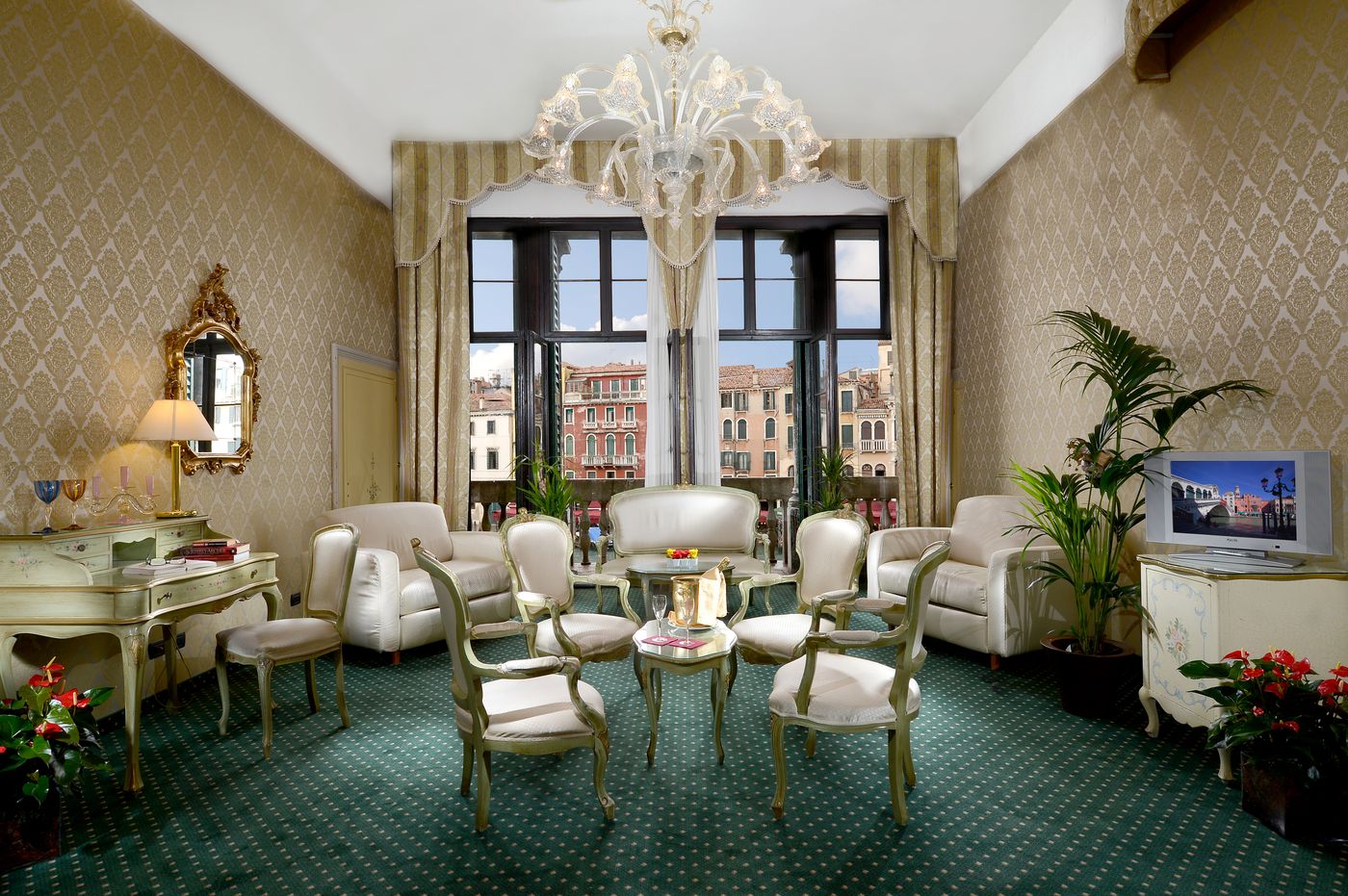 Ca--Rialto-House-Room-8