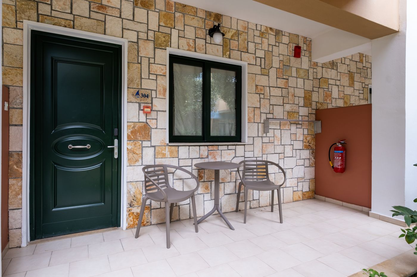 Hotel-Mediterranean-Beach-Room-19