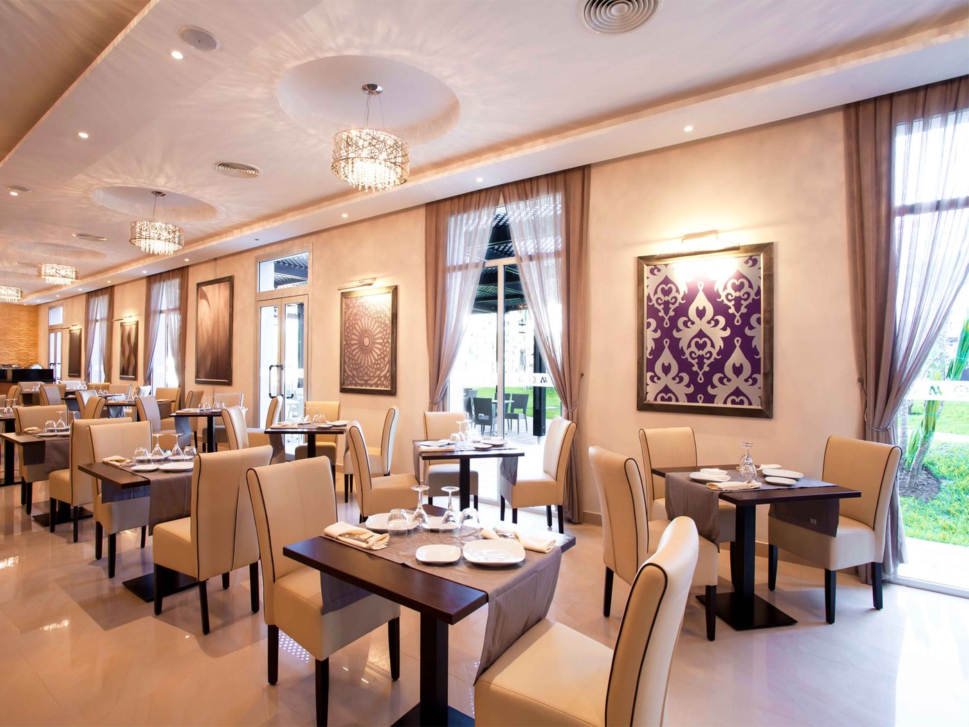 Bianca Beach Family Resort