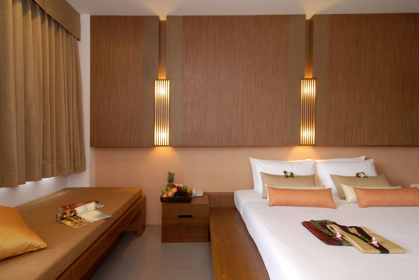 Peach-Blossom-Resort-Room-17