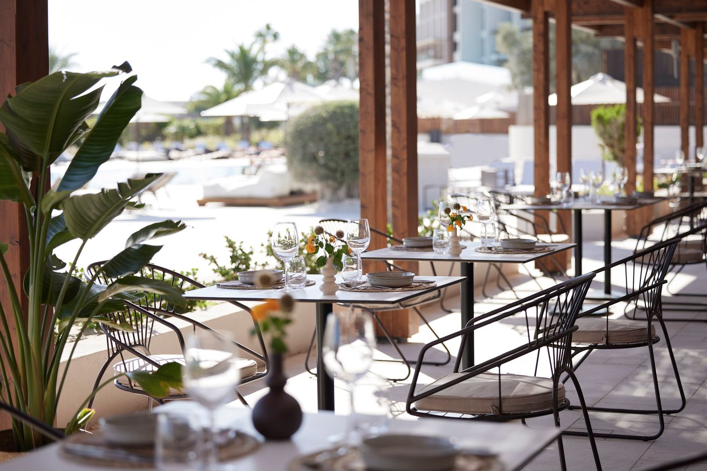 Helea-Lifestyle-Beach-Resort-Restaurant-20
