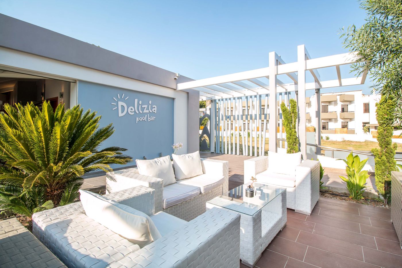 Sunny Days Apartments