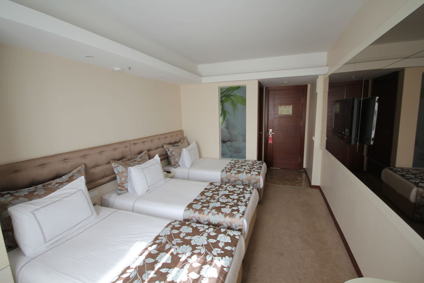 Grand-Washington-Hotel-Room-34