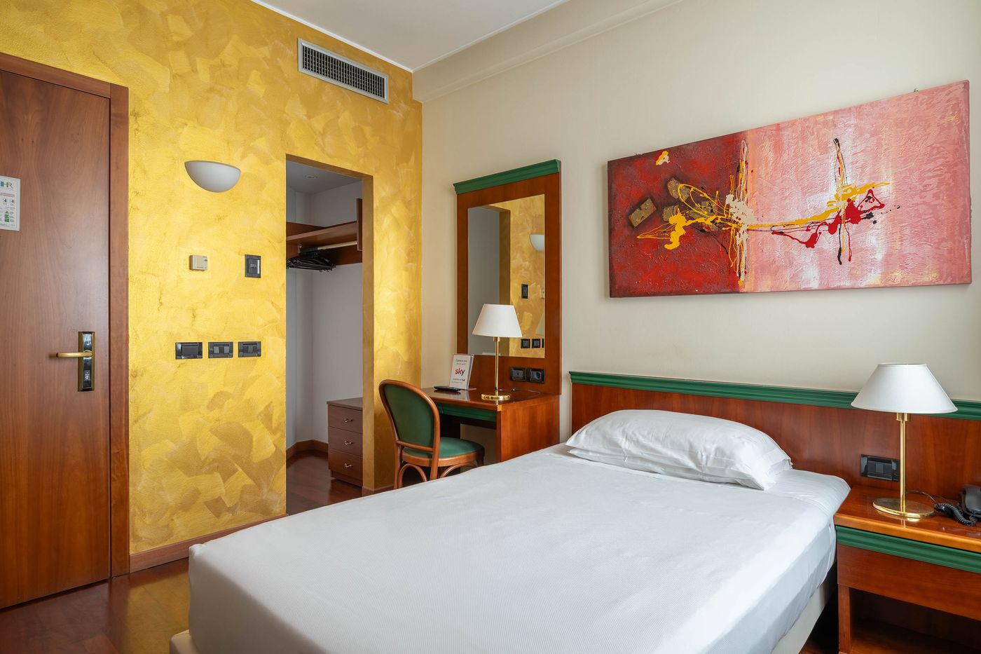 Hotel-Raffaello-Room-11
