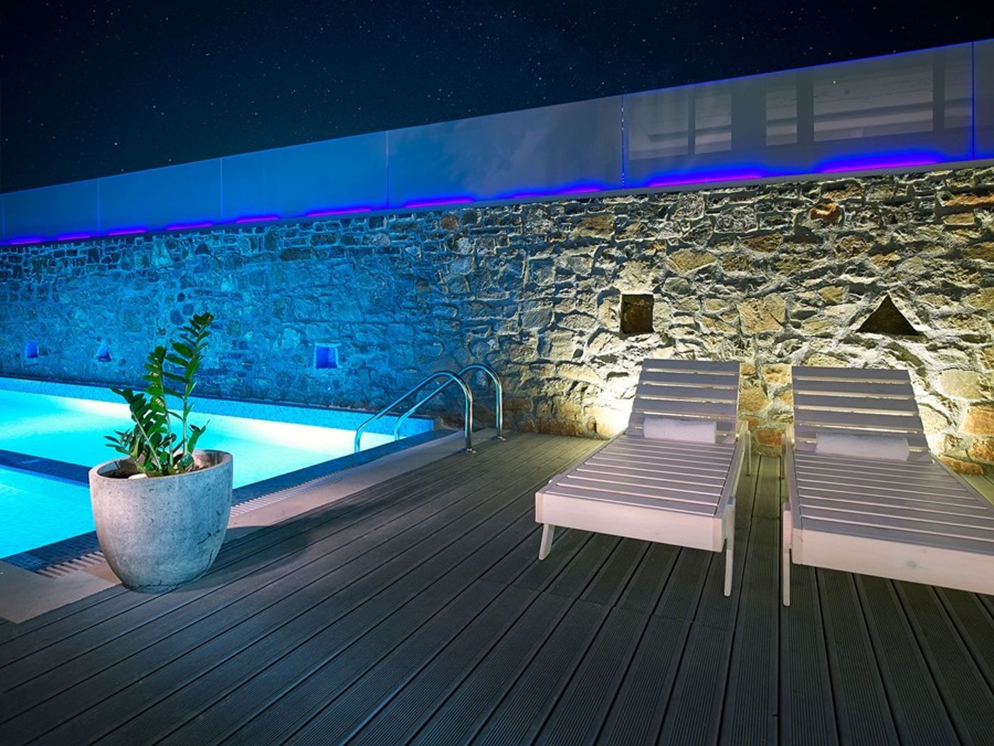 Mistral-Bay-Hotel-Pool-2