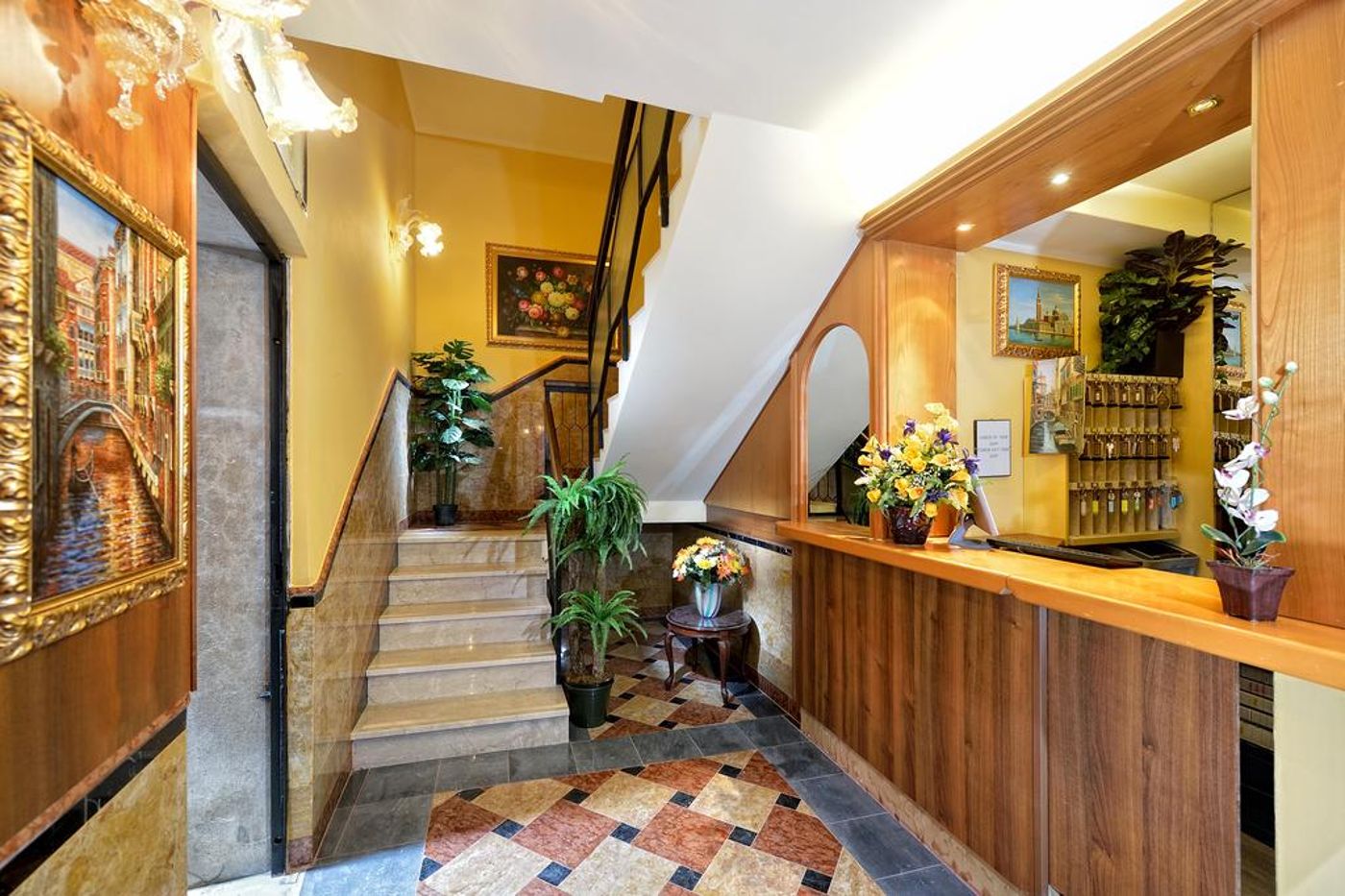 Citta-Di-Milano-Lobby-2