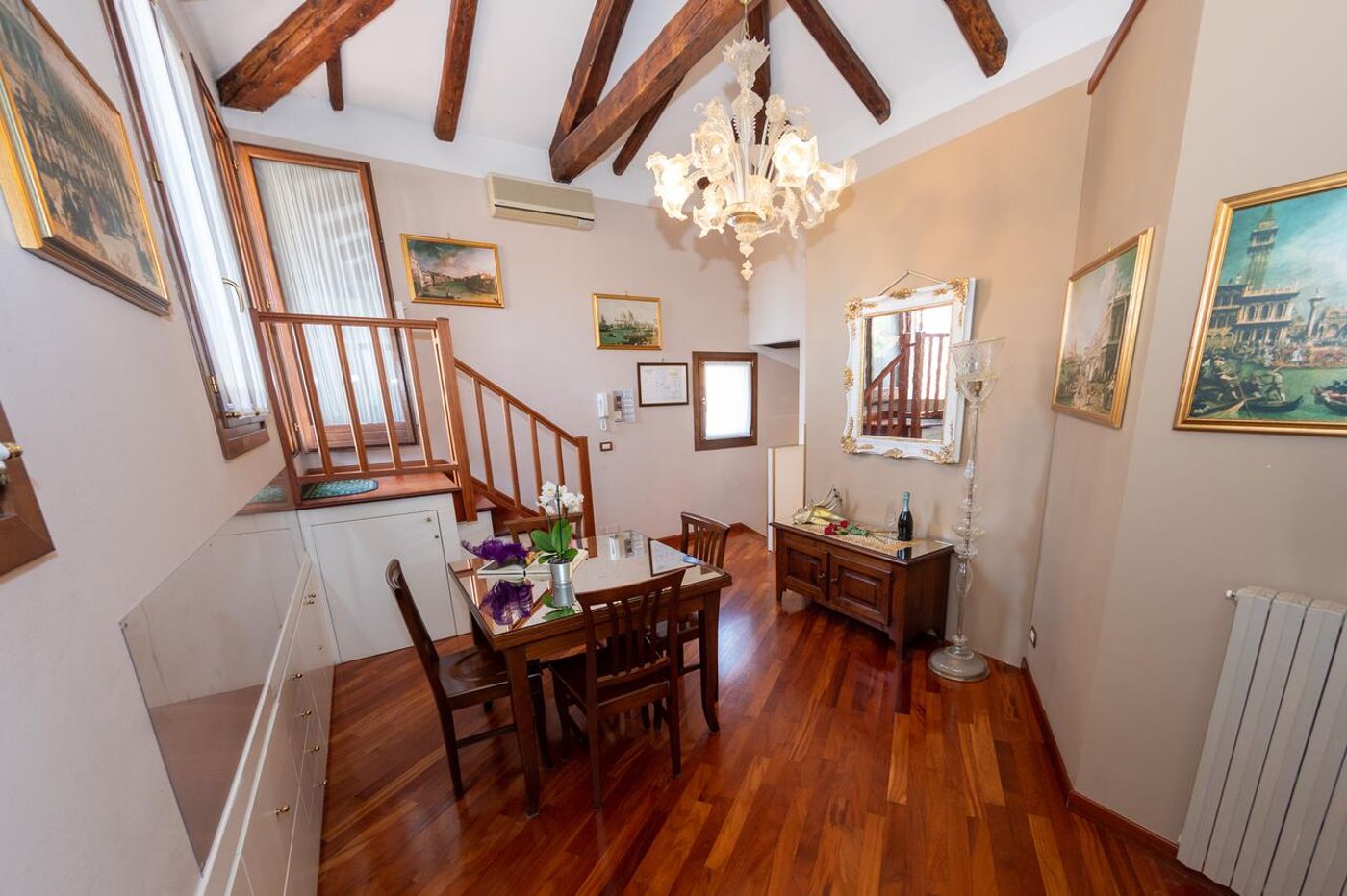 Ca--Dell-Arte-Suites-Room-1