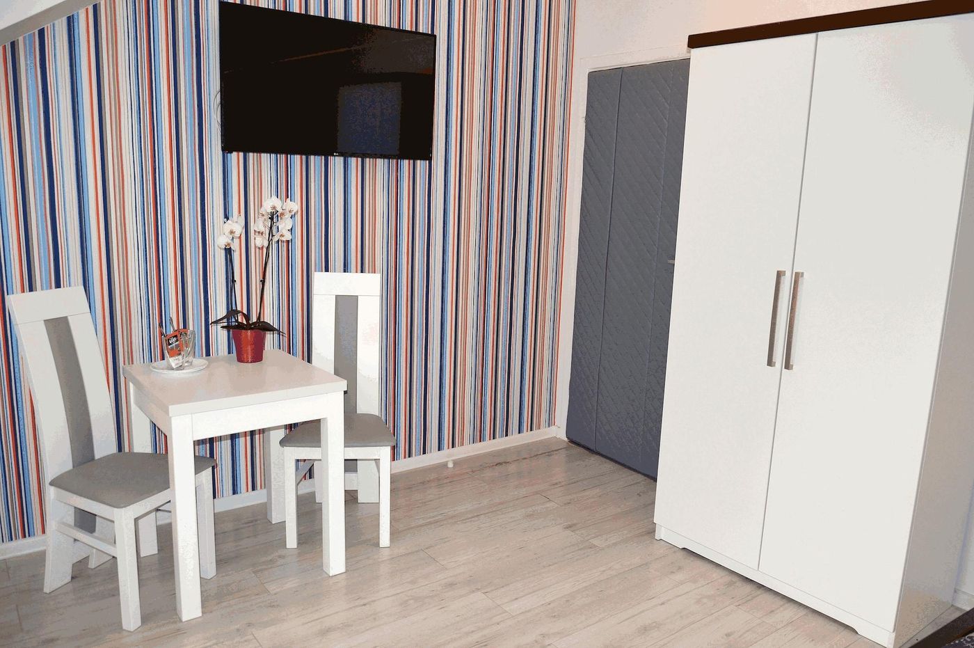 Cracow-Central-Aparthotel-Room-28