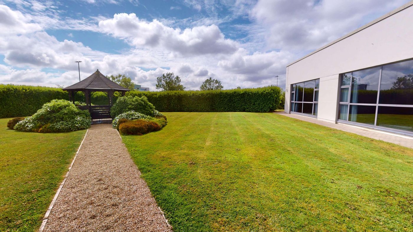 Radisson-Blu-Dublin-Airport-General-view-5