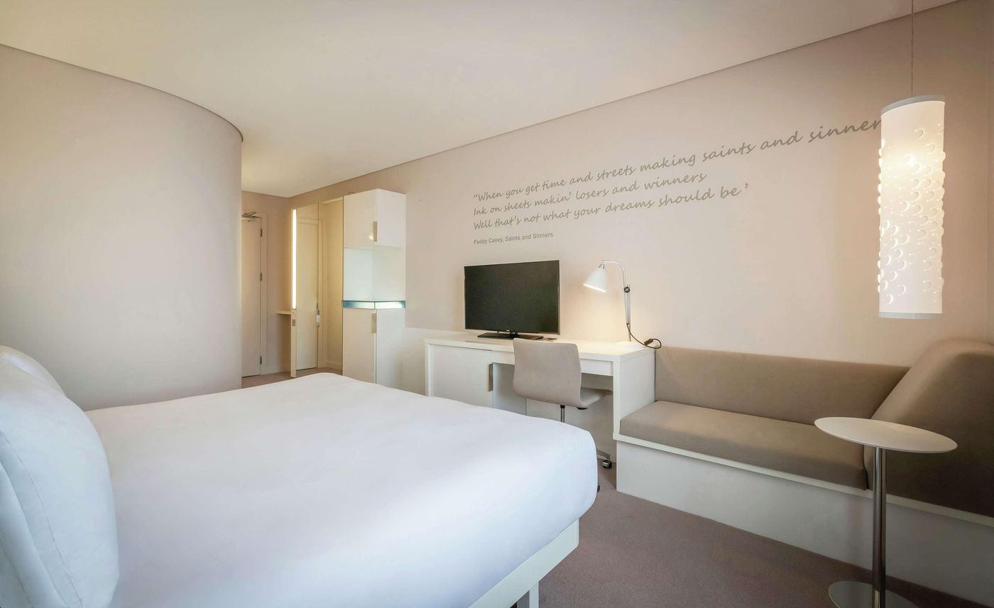 The-Morrison-Dublin--Curio-Collection-by-Hilton-Room-38