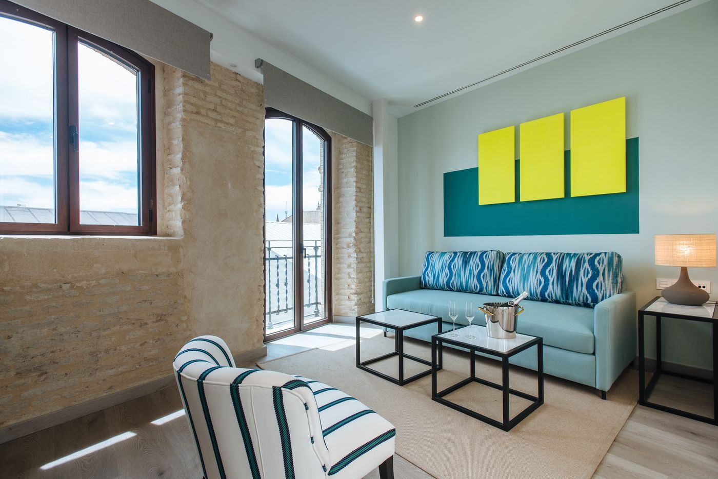 Sercotel Sevilla Guadalquivir Suites - Spain - Sevilla - Room - 2