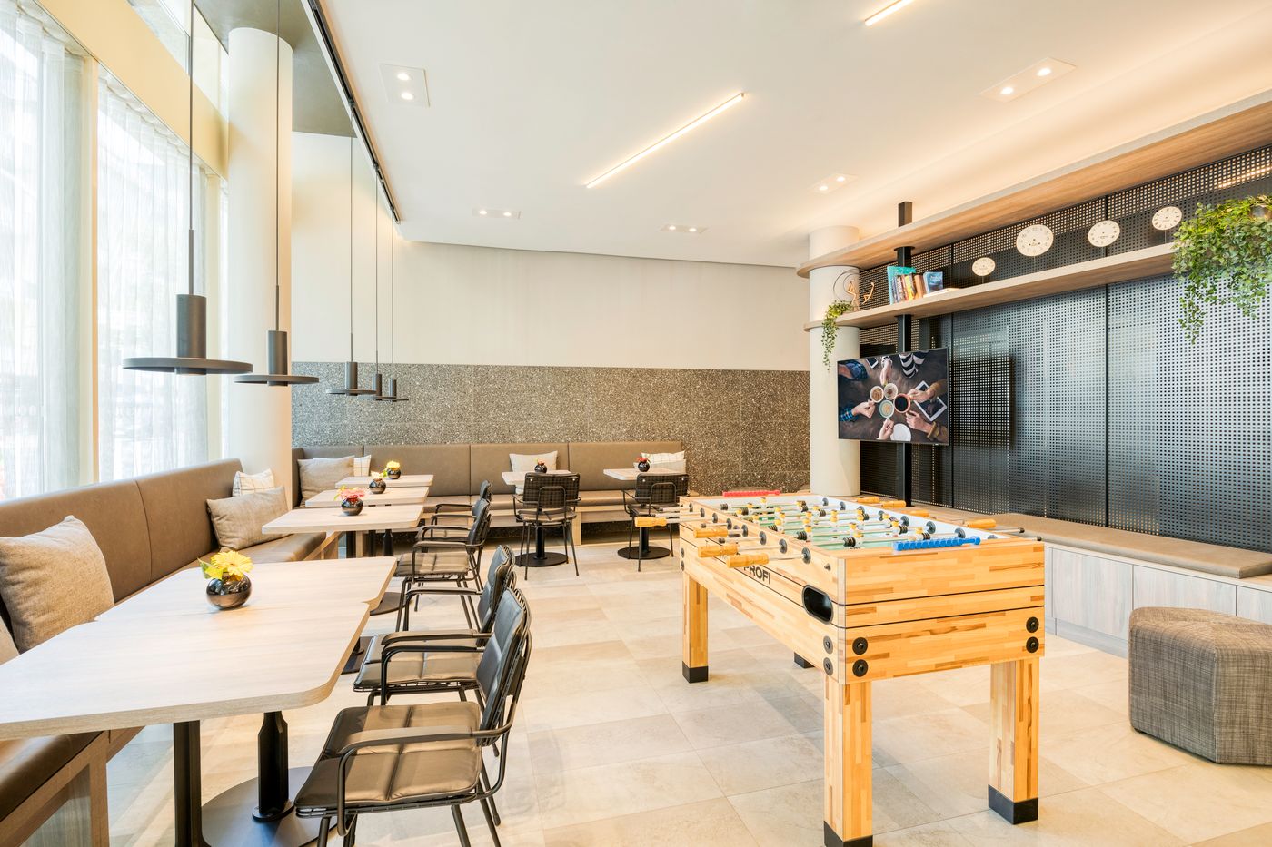 Citadines-Kurfurstendamm-Berlin-Lobby-12