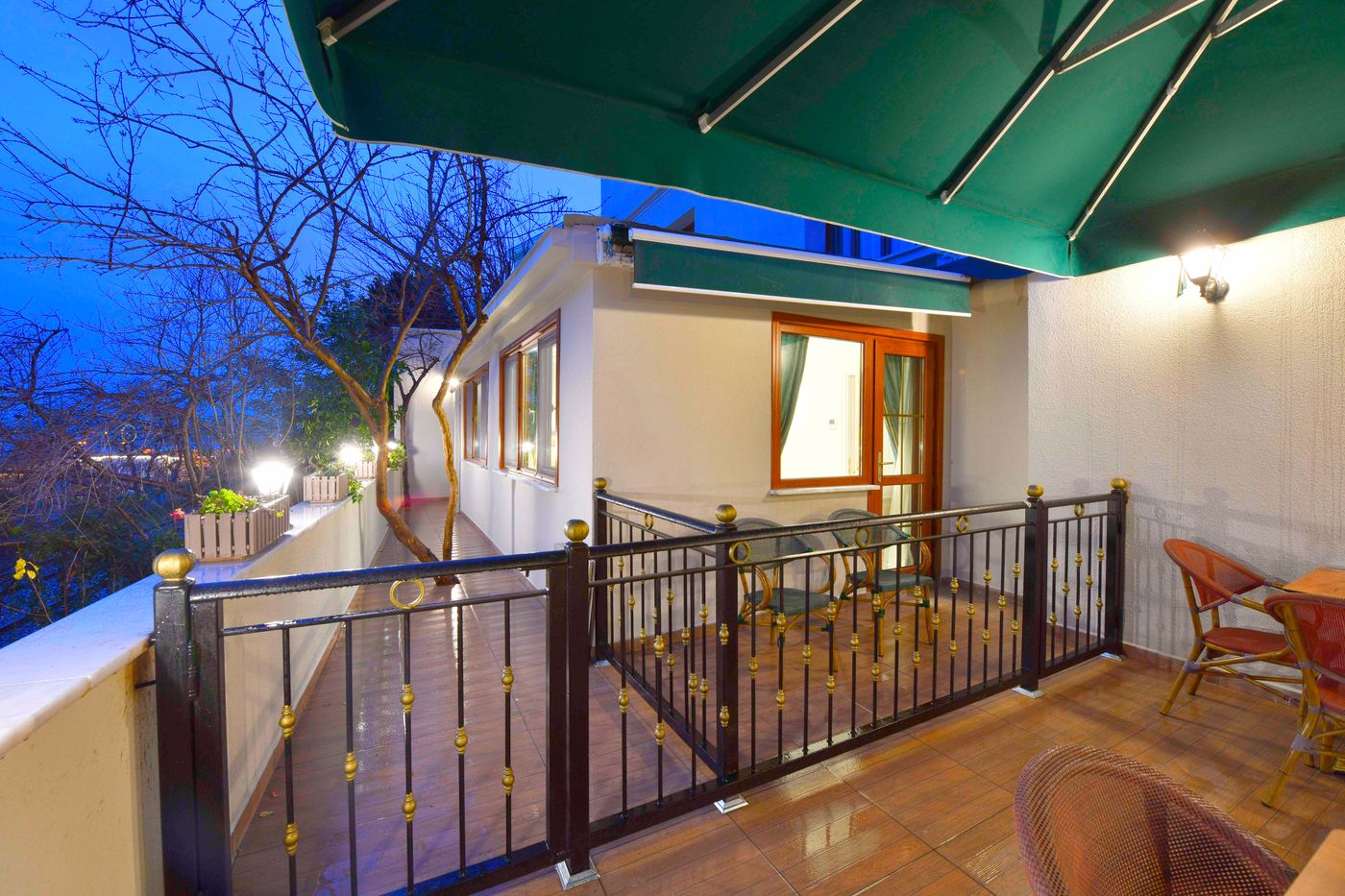 GLK-Premier-Sea-Mansion-Suites---Spa-Terrace-43