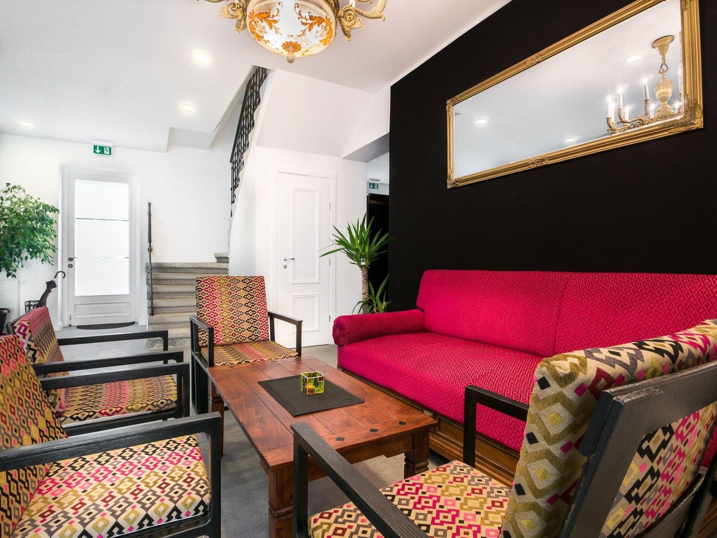 Casablanca Boutique Bed & Breakfast-Croatia-ZAGREB-Lobby-5