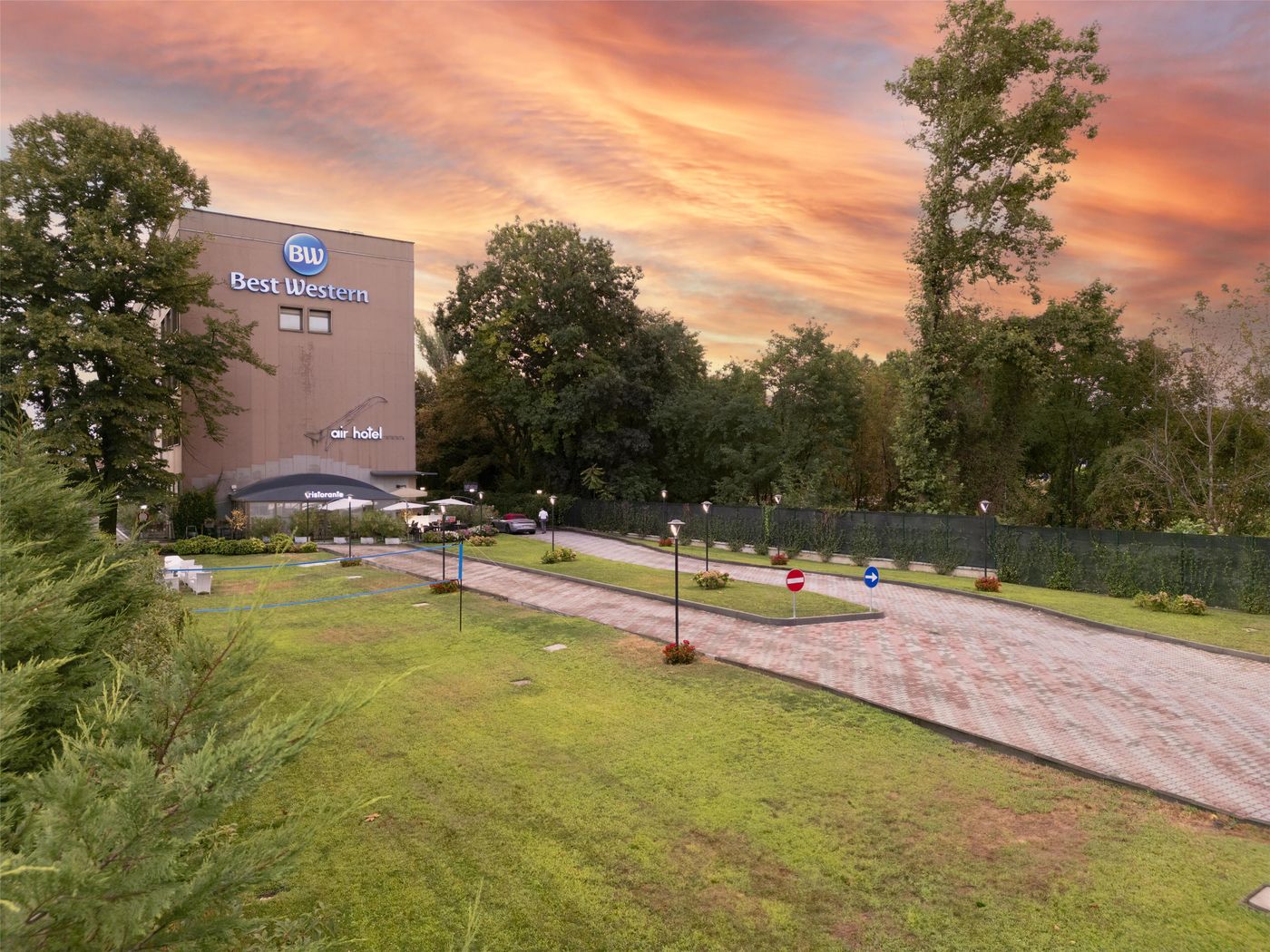 Best-Western-Air-Hotel-Linate-General-view-11