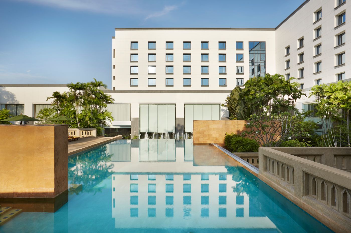 Dusit-Princess-Srinakarin-Bangkok-Pool-3