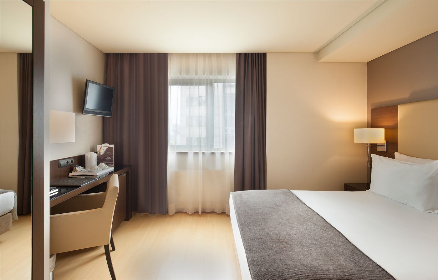 Turim-Iberia-Hotel-Room-30