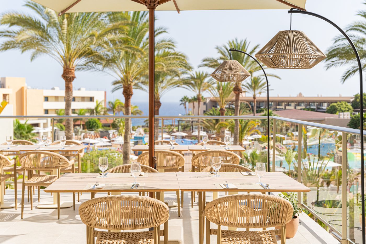 Iberostar-Hotel-Playa-Gaviotas-Park-Restaurant-14