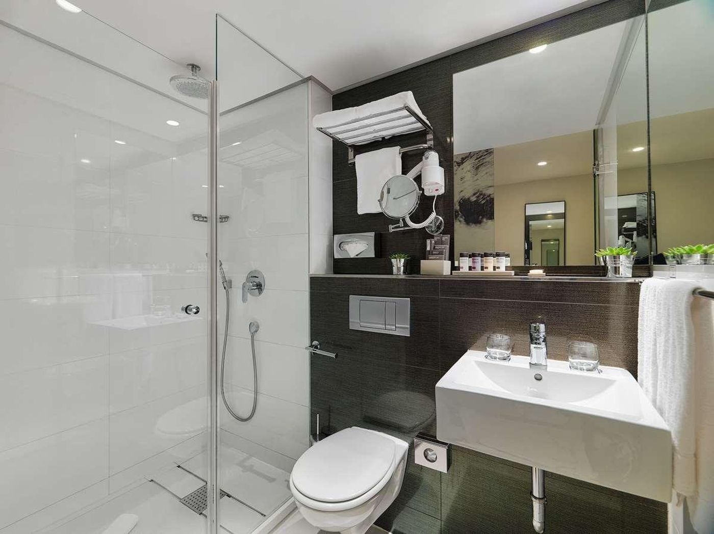 H10-Berlin-Ku-damm-Room-27