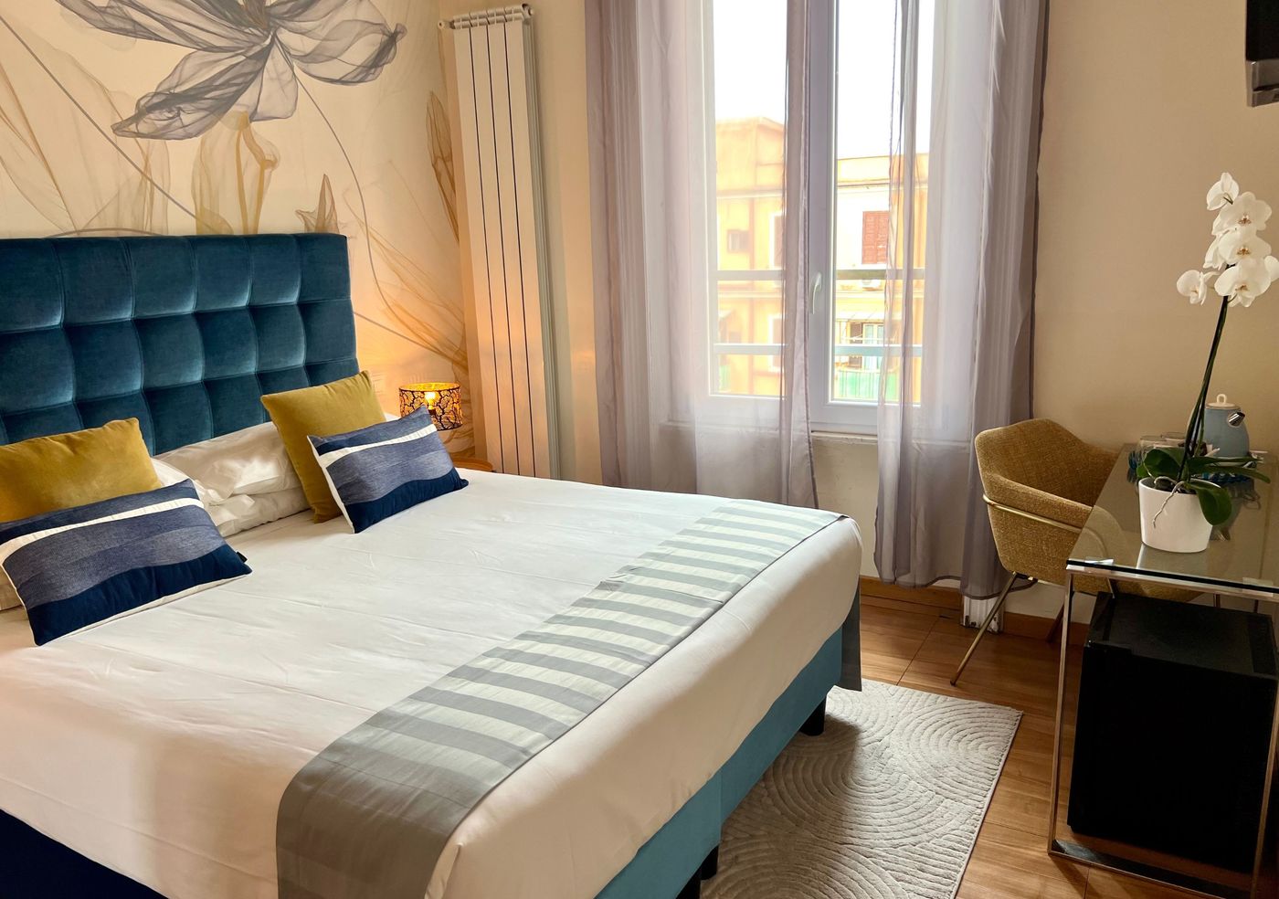 Bon-Ton-Suites-Room-9