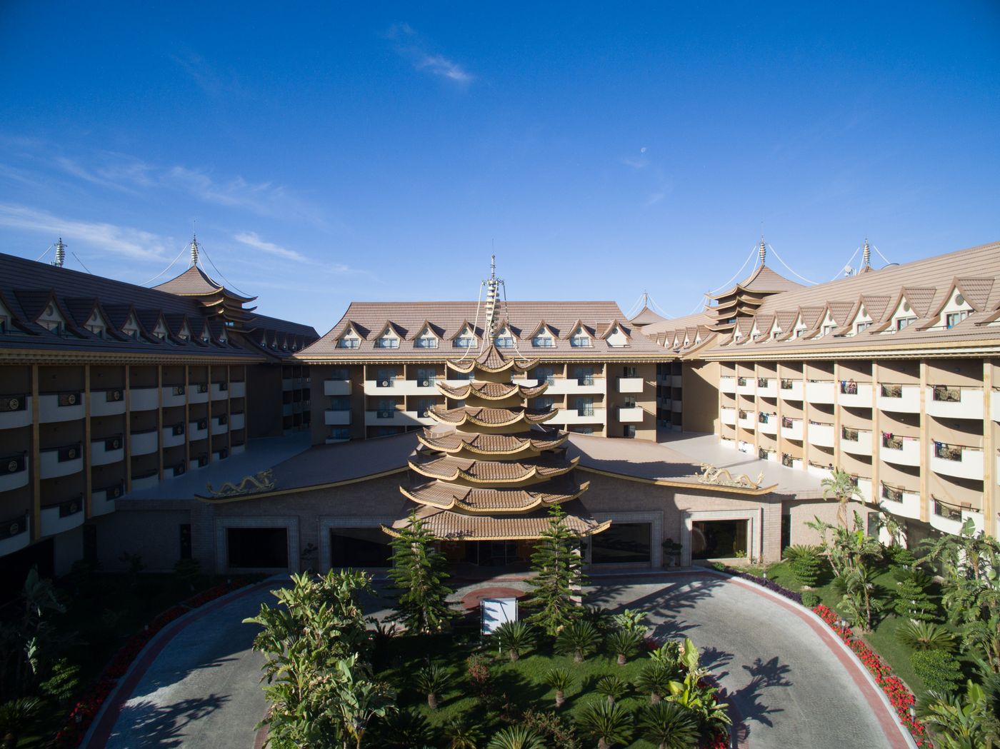 Royal-Dragon-Hotel-General-view-23