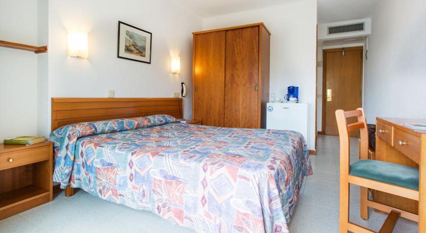 Hostal Residencia Sutimar