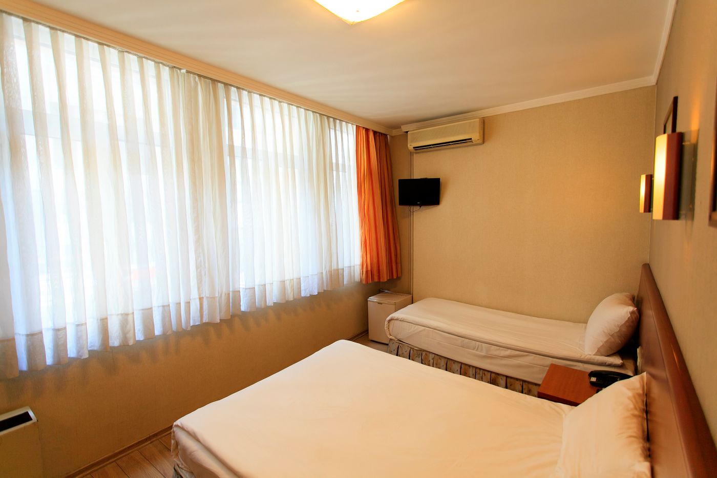 Inter-Istanbul-Room-3