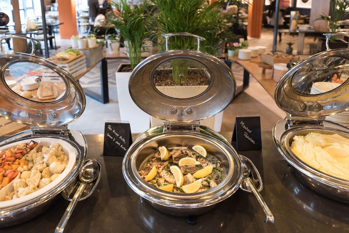 Radisson-Blu-Dublin-Airport-Restaurant-48