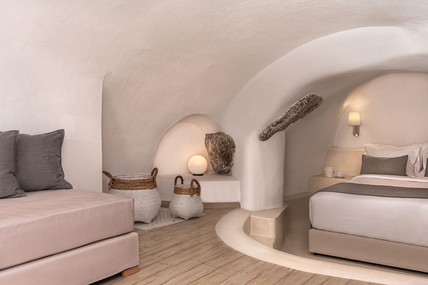 Aqua-Luxury-Suites-Room-61