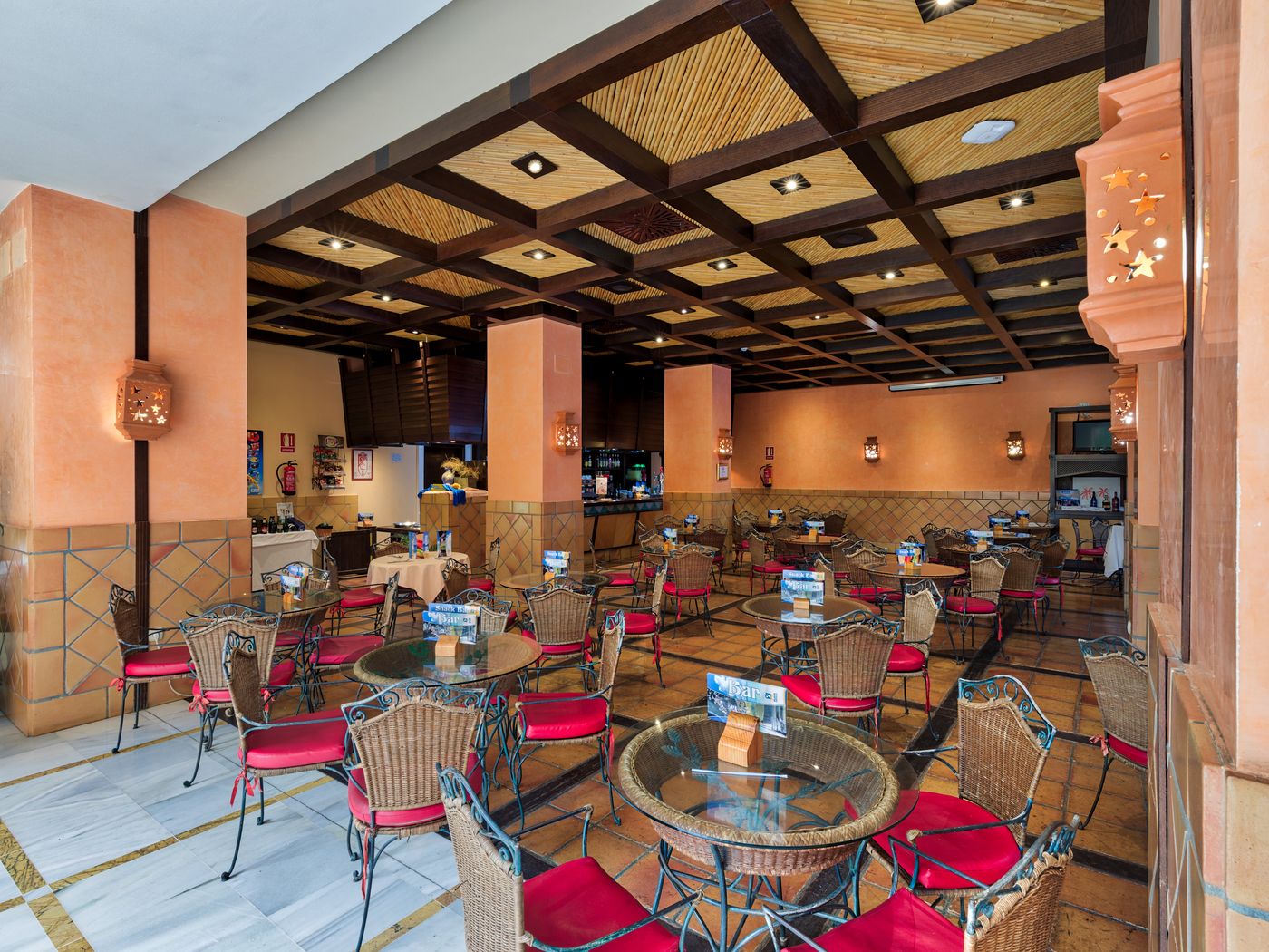 Ibersol-Almunecar-Beach-Spa-Bar-34