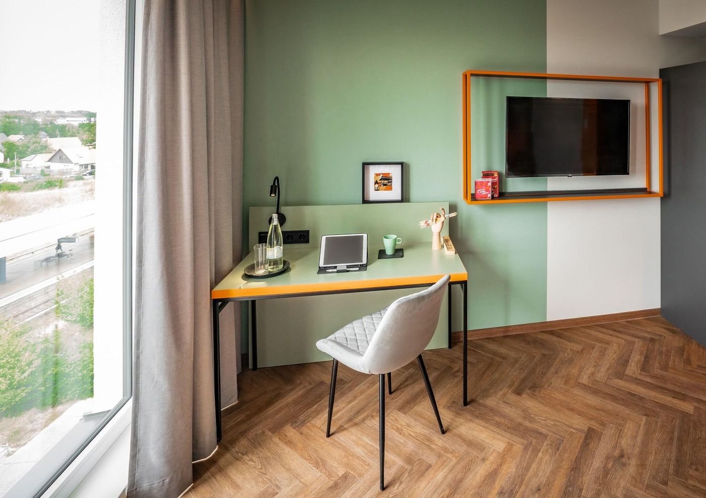 LOGINN-Hotel-Berlin-Airport-Room-12
