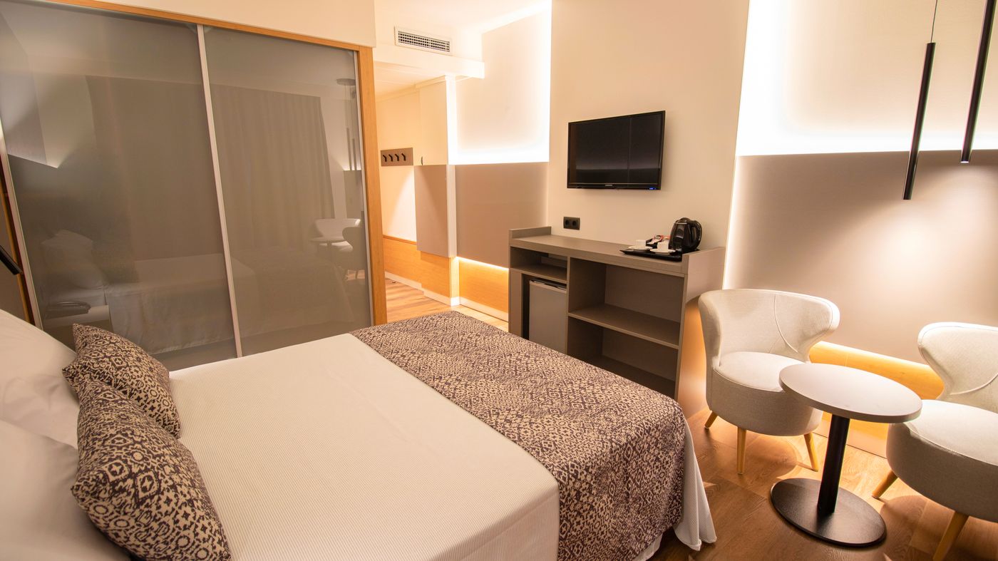 Golden-Bahia-de-Tossa-Room-34